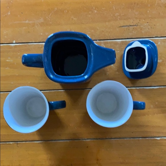 Gorgeous ceramic teapot & 2 cups new w/ 1 dot - Picture 8 of 11
